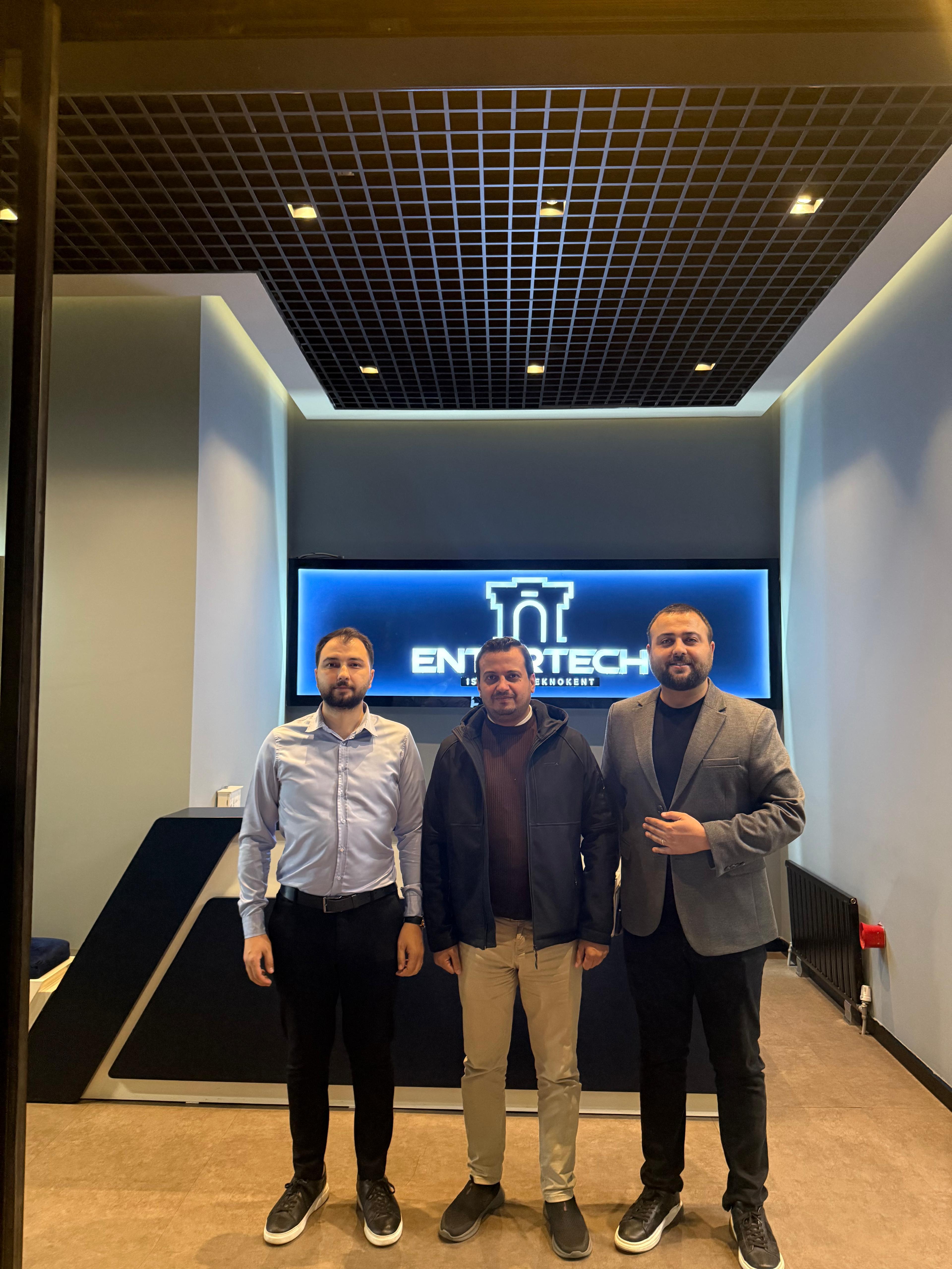 زيارة Entertech